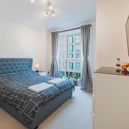 Brixton Village Flat- Private En-Suite Double Bedroom ロンドン エクステリア 写真