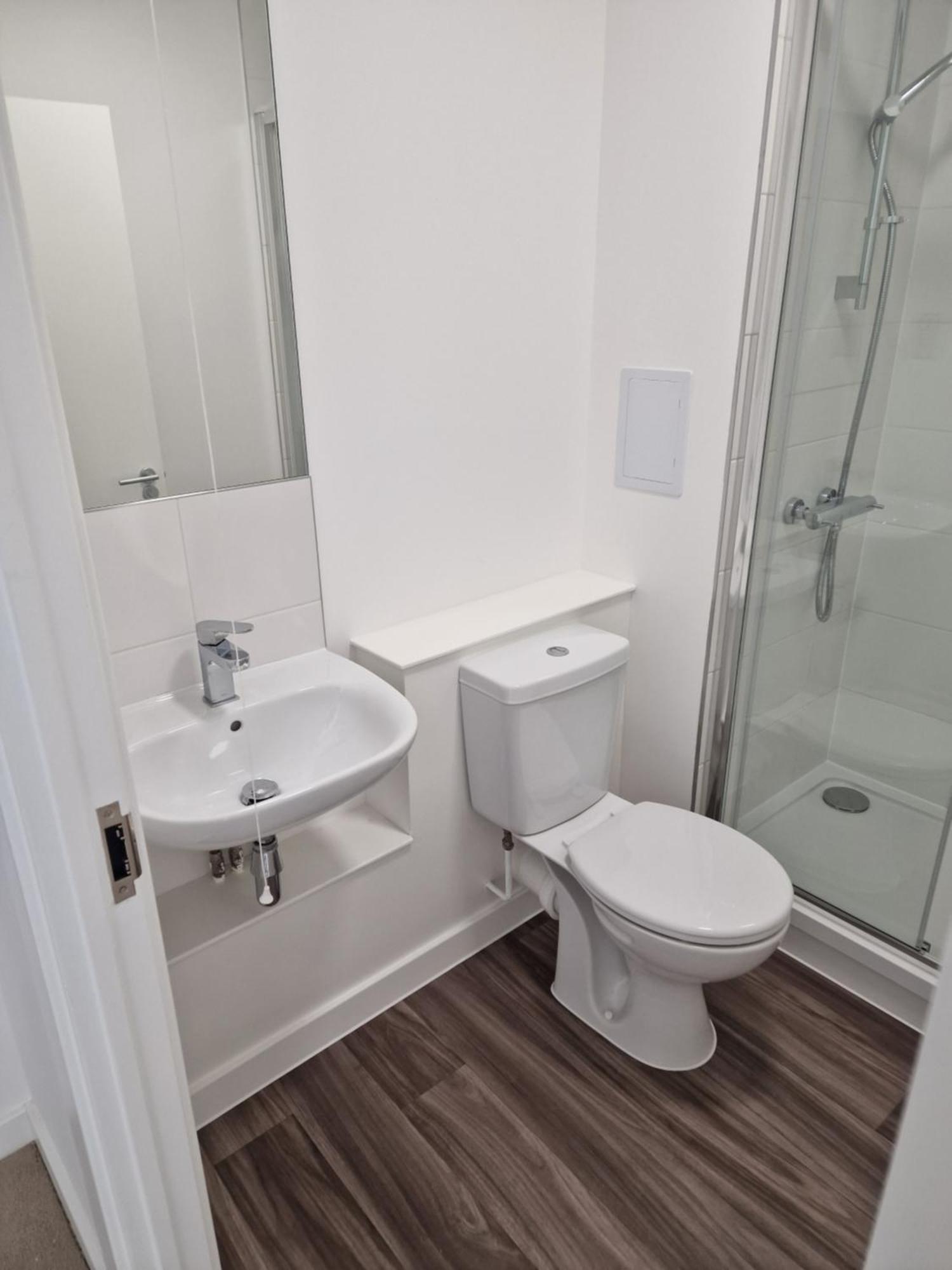Brixton Village Flat- Private En-Suite Double Bedroom ロンドン エクステリア 写真