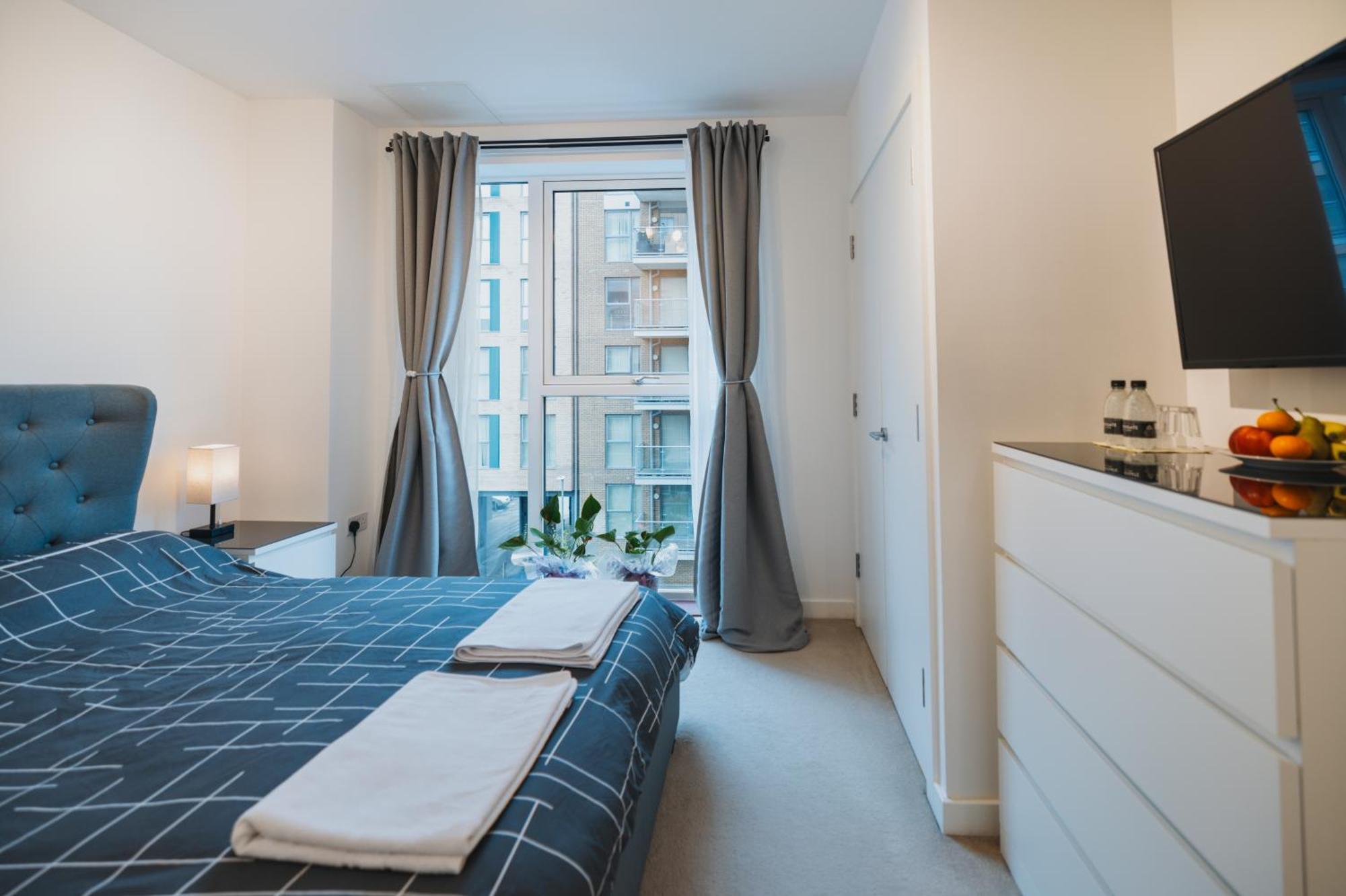 Brixton Village Flat- Private En-Suite Double Bedroom ロンドン エクステリア 写真