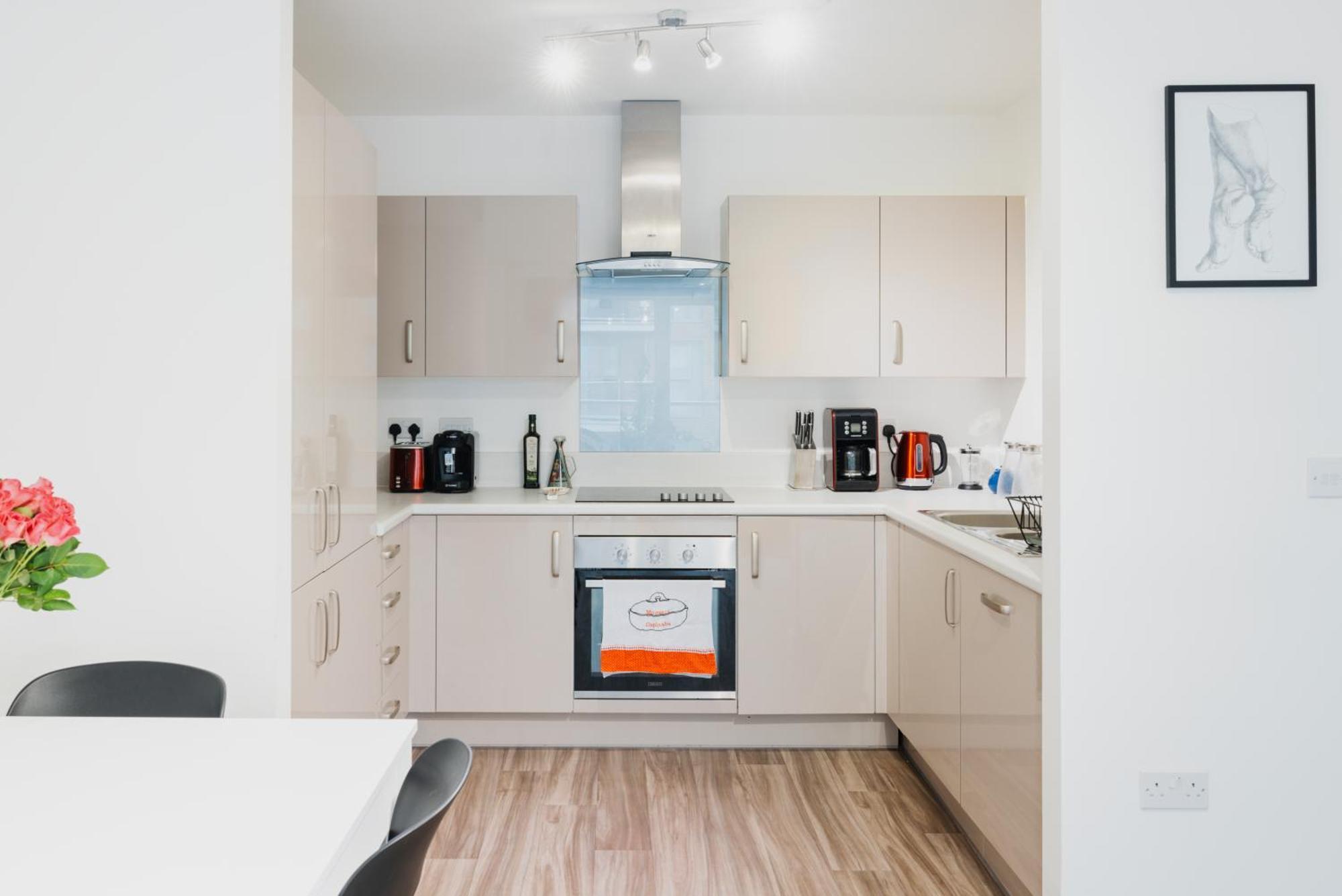 Brixton Village Flat- Private En-Suite Double Bedroom ロンドン エクステリア 写真