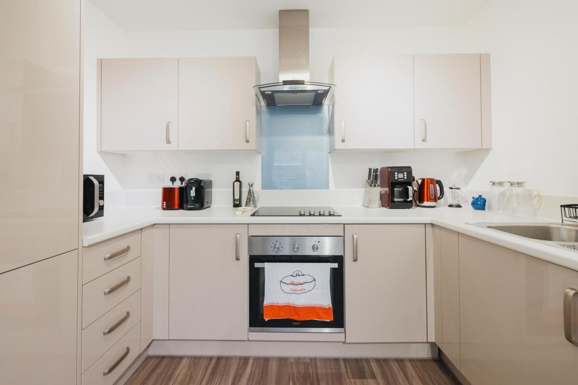 Brixton Village Flat- Private En-Suite Double Bedroom ロンドン エクステリア 写真